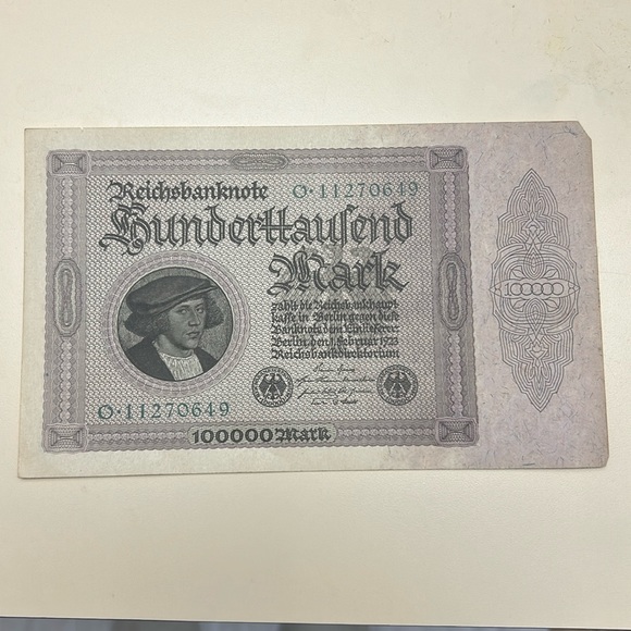 1923 100,000 MARK GERMANY CURRENCY - Picture 1 of 2